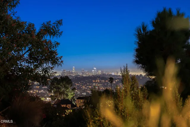 $2,835,000 | 1000 Avonoak Terrace, Glendale, CA 91206