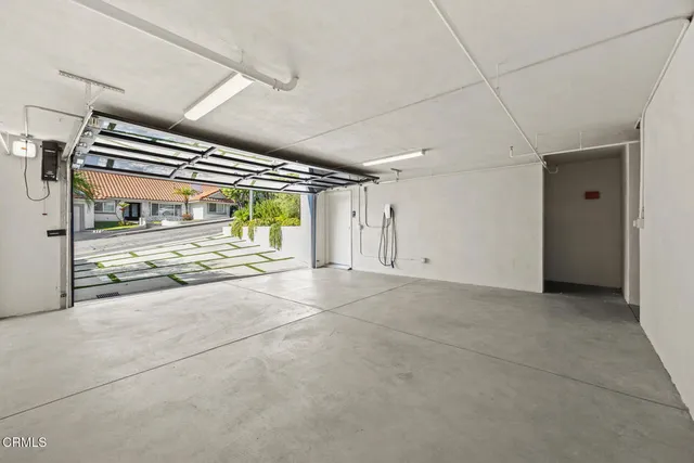 $2,835,000 | 1000 Avonoak Terrace, Glendale, CA 91206