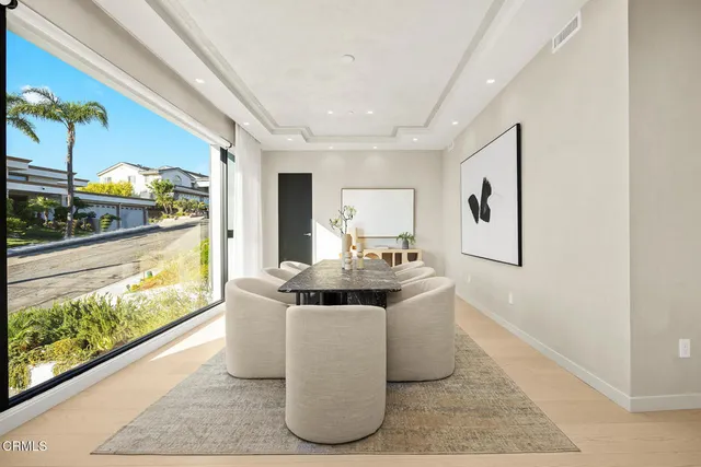 $2,835,000 | 1000 Avonoak Terrace, Glendale, CA 91206