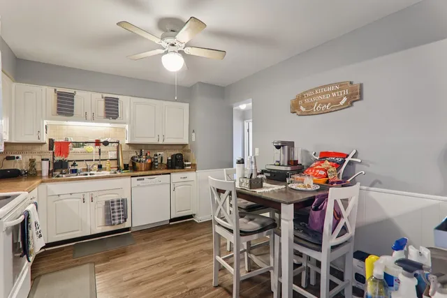 $255,000 | 801 79th Street, Unit 405, Darien, IL 60561