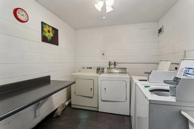 $255,000 | 801 79th Street, Unit 405, Darien, IL 60561