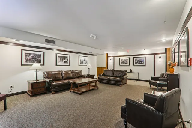 $255,000 | 801 79th Street, Unit 405, Darien, IL 60561