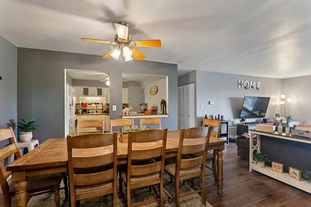 $255,000 | 801 79th Street, Unit 405, Darien, IL 60561