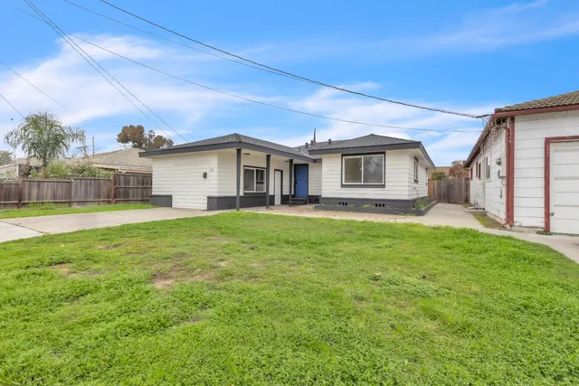 $425,000 | 830 Flower Street, Turlock, CA 95380