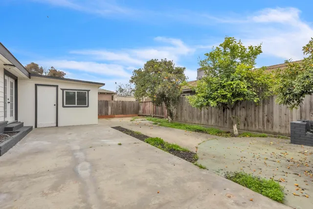 $425,000 | 830 Flower Street, Turlock, CA 95380