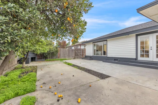 $425,000 | 830 Flower Street, Turlock, CA 95380