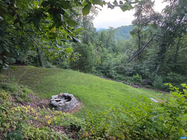 $485,900 | 1022 Turkey Ridge Road, Stanardsville, VA 22973