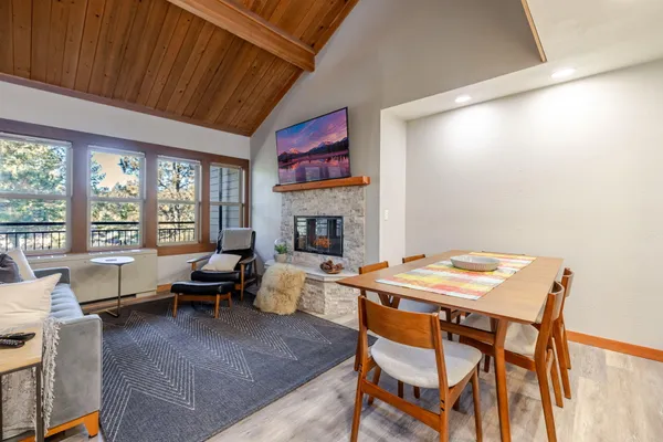 $280,000 | 18575 Southwest Century Drive, Unit 1937/38, Bend, OR 97702