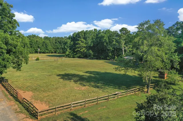 a view of a tennis court