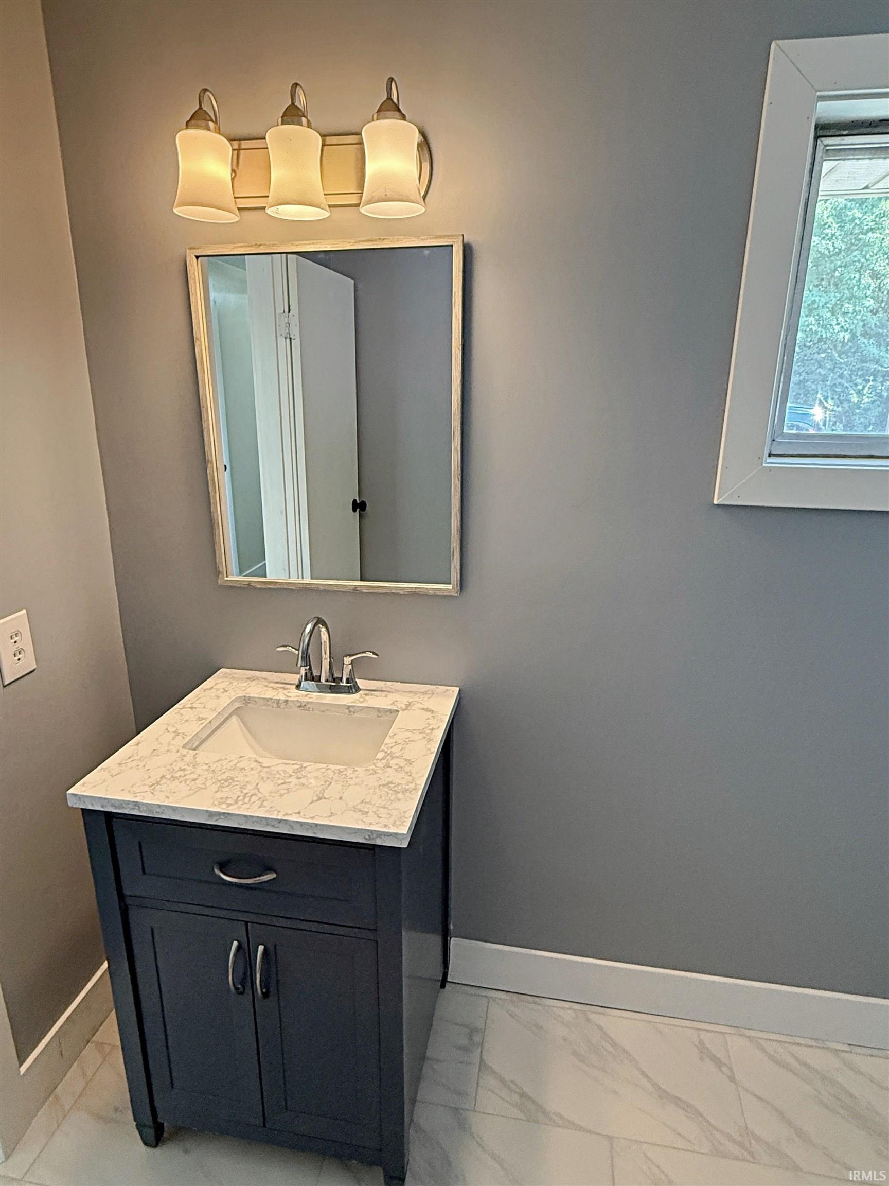 916 Highway 57 Washington, IN 47501 - Photo 23 of 36