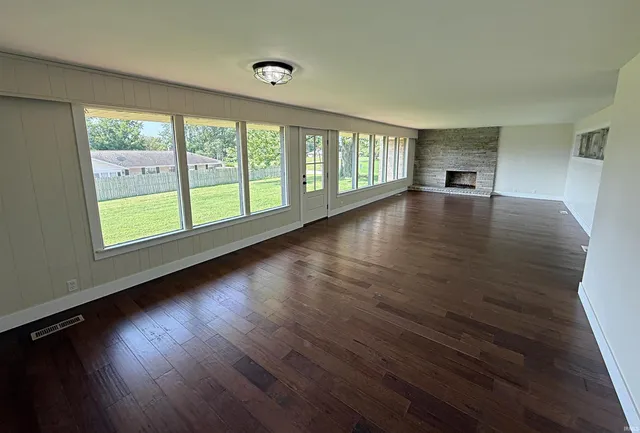 $294,500 | 916 Highway 57, Washington, IN 47501