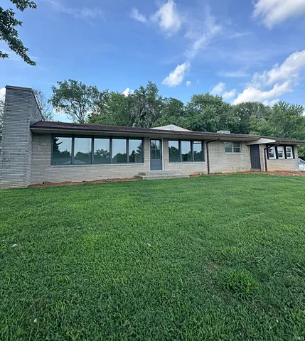 $294,500 | 916 Highway 57, Washington, IN 47501