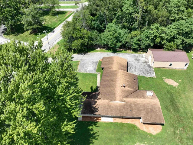 $294,500 | 916 Highway 57, Washington, IN 47501