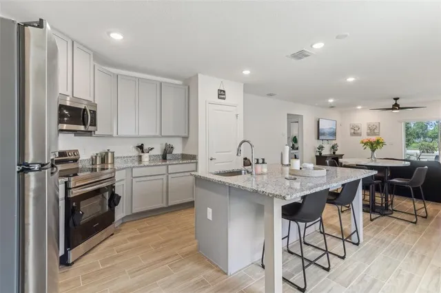 $375,000 | 4122 Sagefield Drive, Harmony, FL 34773