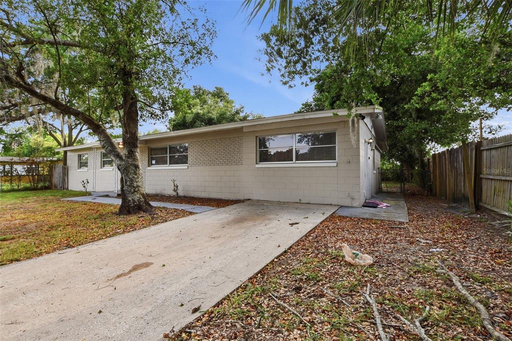 4132 Westgate Road Orlando, FL 32808 - Photo 2 of 25