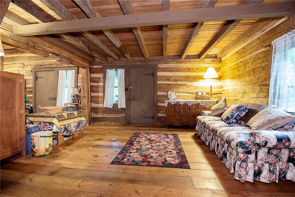 7191 Possum Trot Road Unionville, IN 47468 - Photo 12 of 51 Gallery Image 12