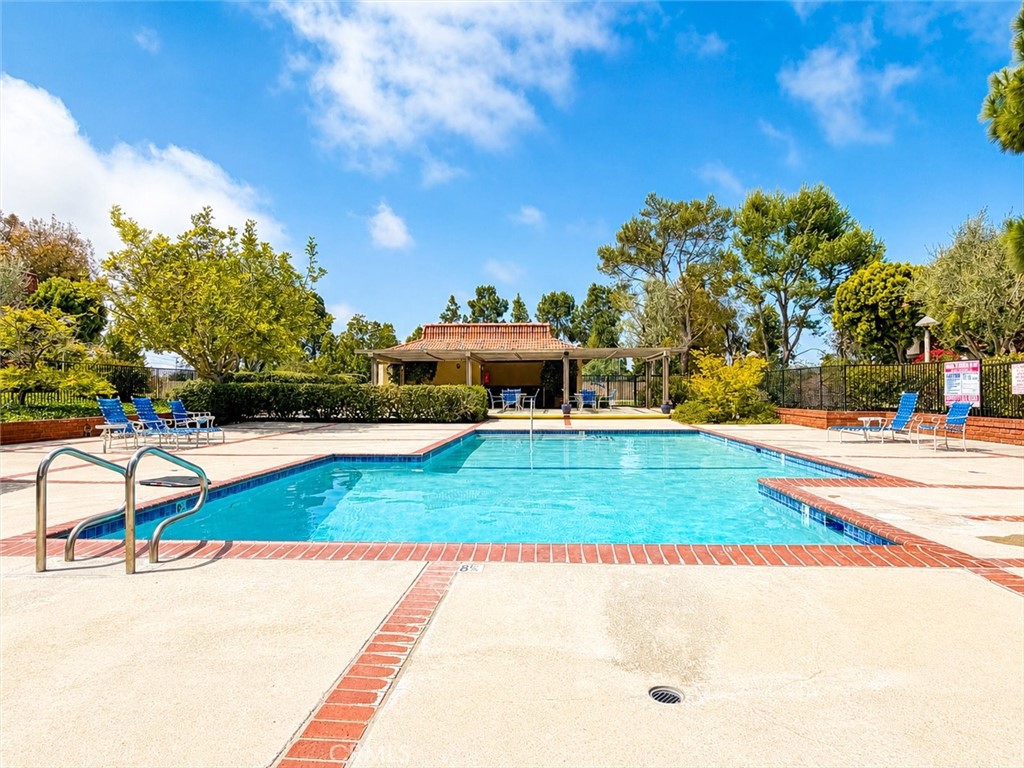 27943 Ridgebrook Court Rancho Palos Verdes, CA 90275 - Photo 37 of 42 Community Pool