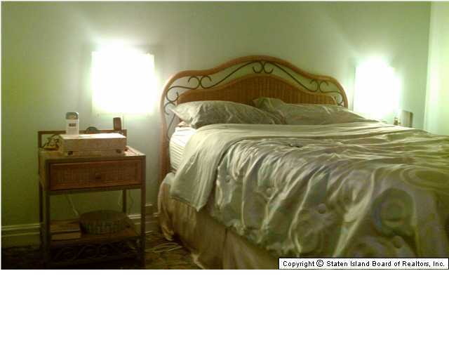 1982 Clove Road Staten Island, NY 10304 - Photo 3 of 10 Additional Photo