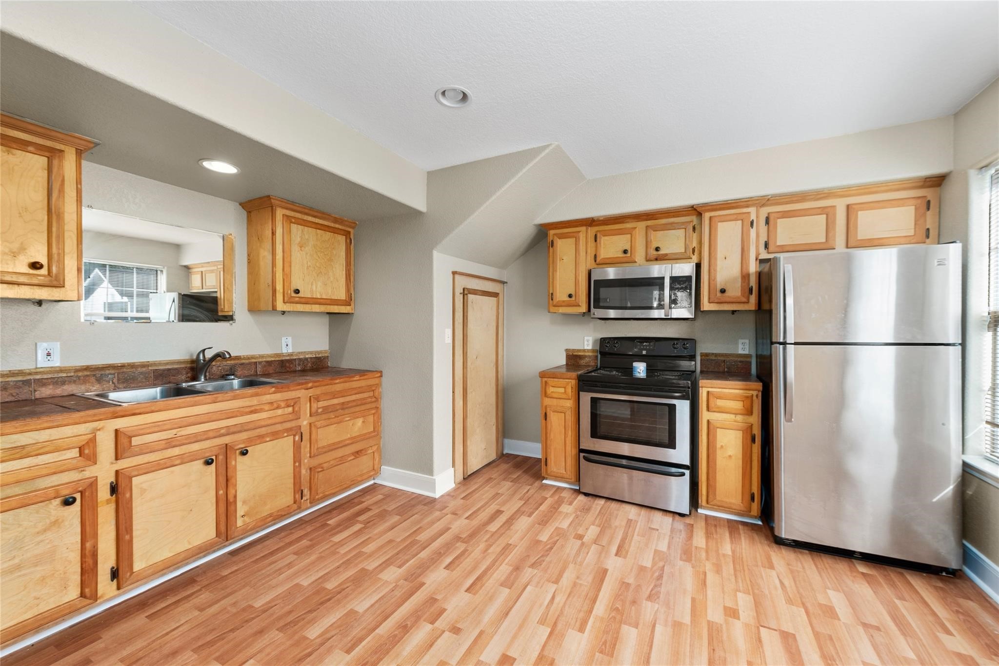 1728 Connorvale Road, Unit B Houston, TX 77039 - Photo 12 of 21