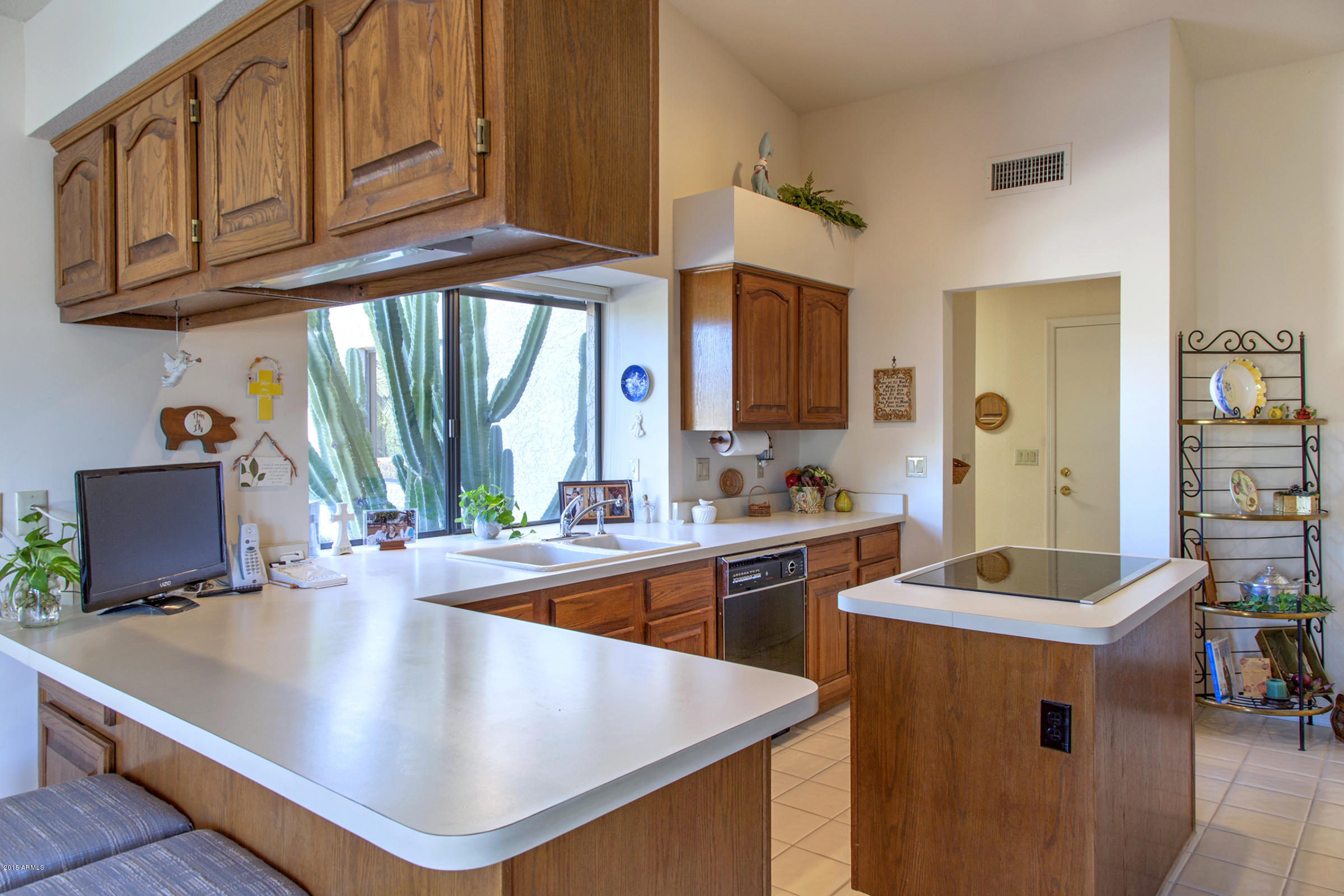 19010 East Wiki Way Rio Verde, AZ 85263 - Photo 5 of 36 Kitchen