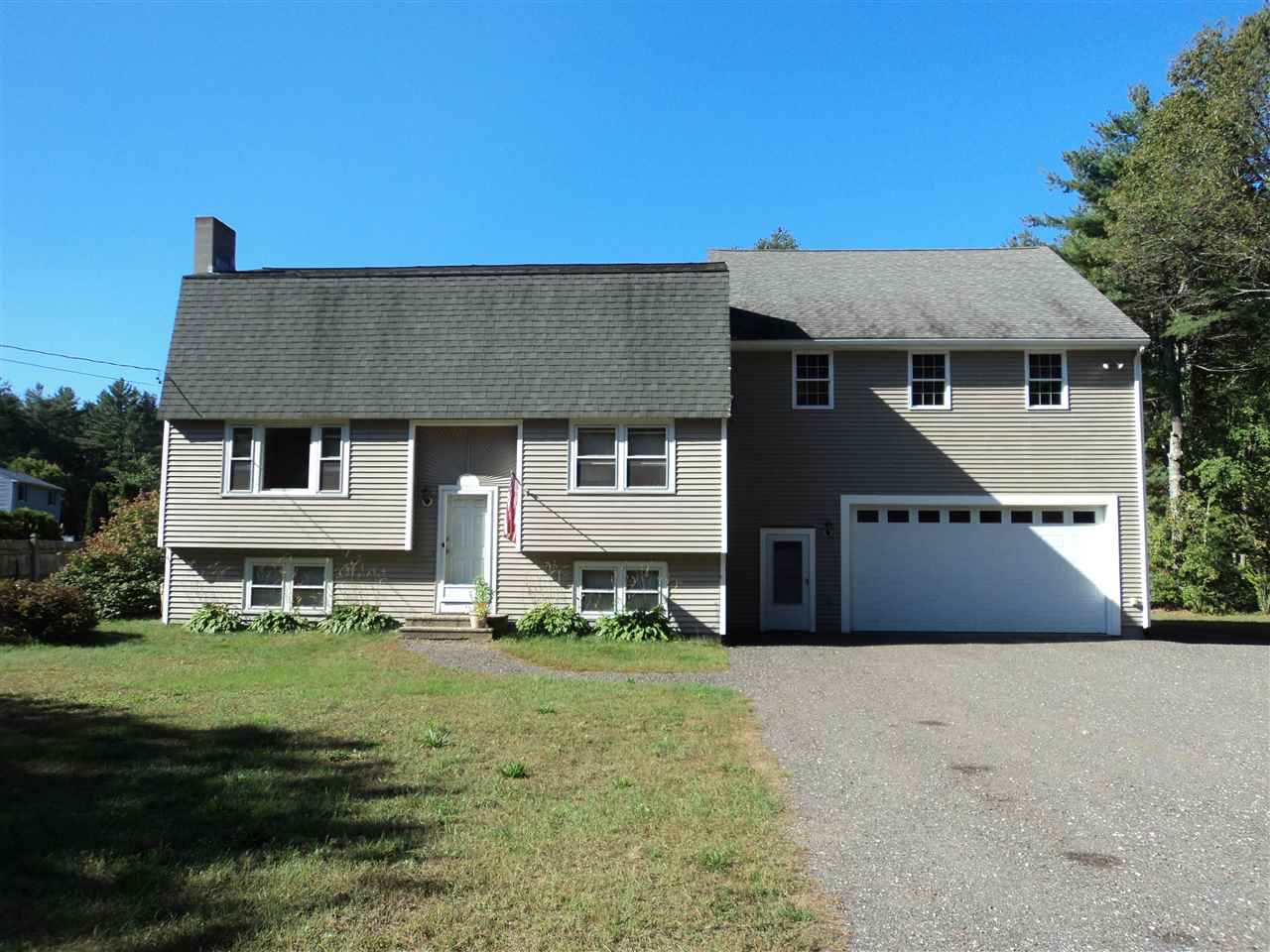 41 Currierville Road Newton, NH 03858 - Photo 3 of 38