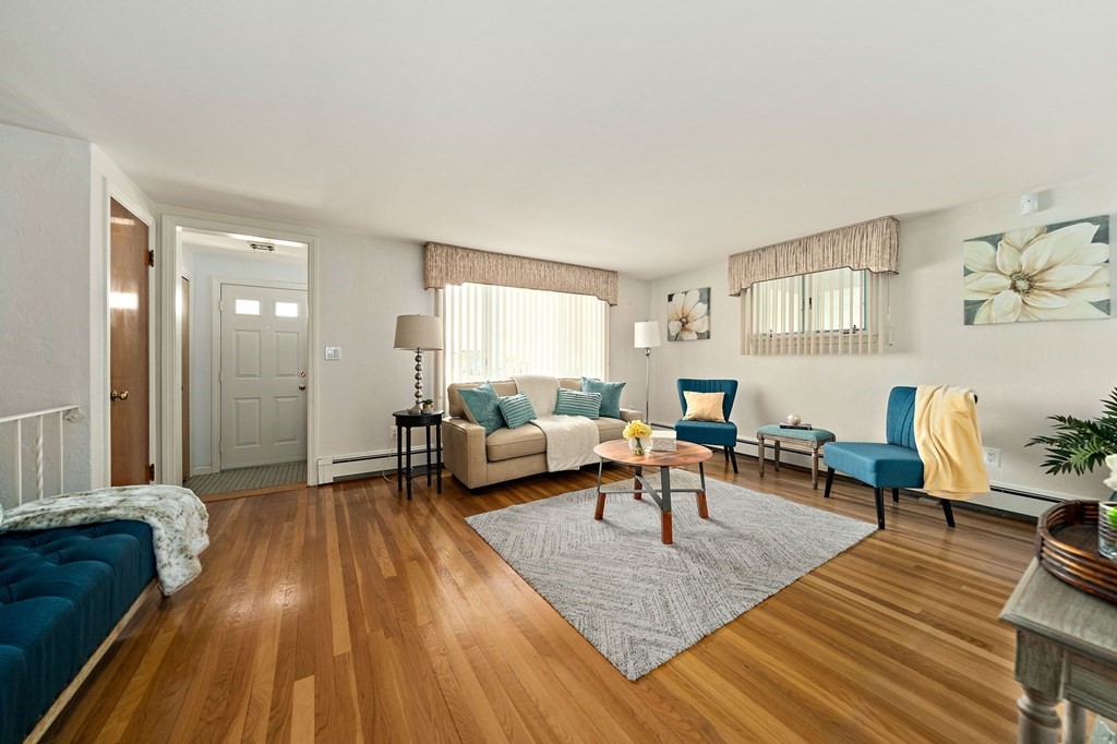 10 Trudy Terrace Canton, MA 02021 - Photo 3 of 34 Gallery Image 3