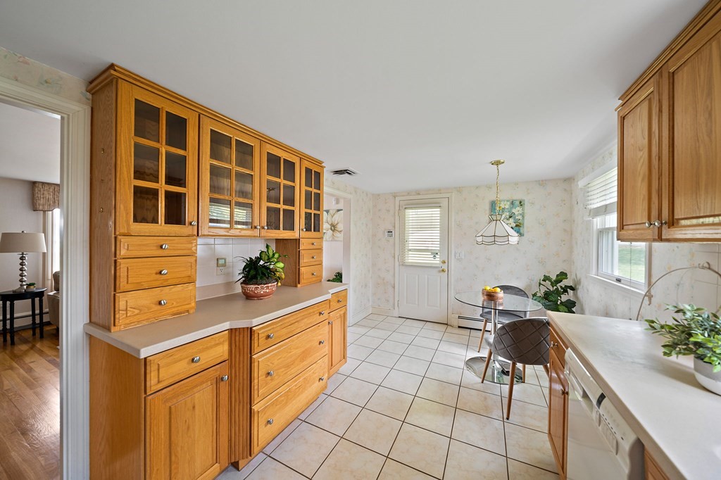 10 Trudy Terrace Canton, MA 02021 - Photo 8 of 34 Gallery Image 8