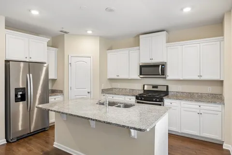 $369,900 | 812 Kennear Lane, Mount Juliet, TN 37122