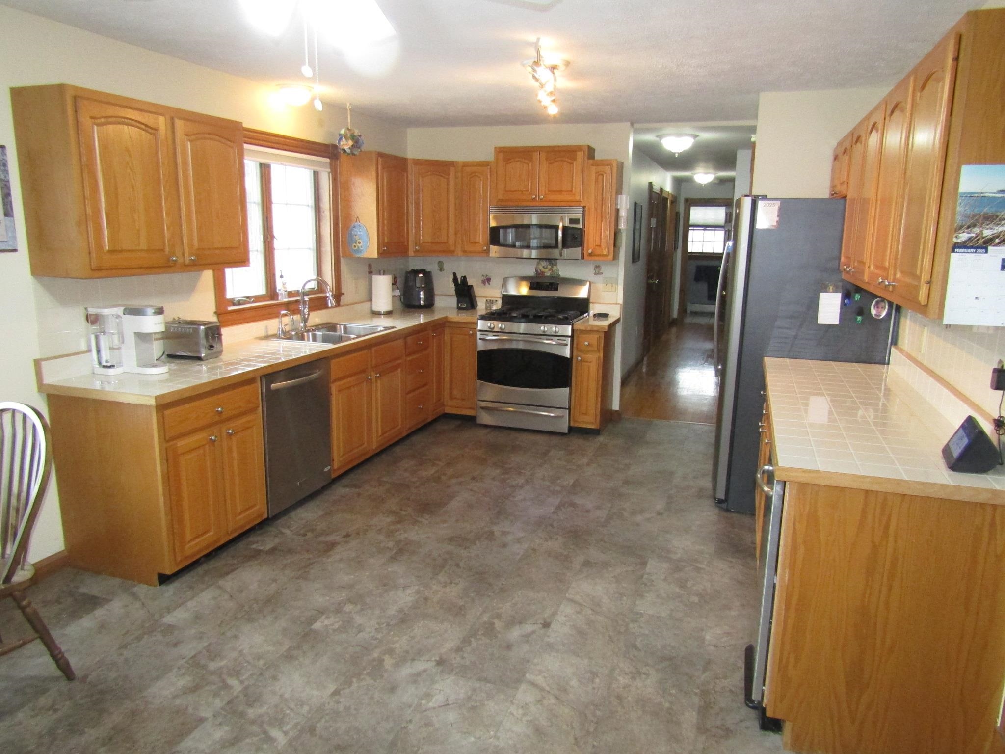 98 Spring Street Swanton, VT 05488 - Photo 8 of 50