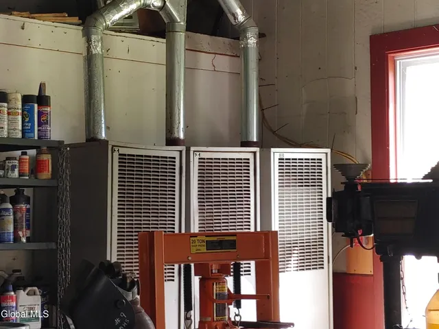 $279,900 | 2001 State Highway 9N, Ticonderoga, NY 12883