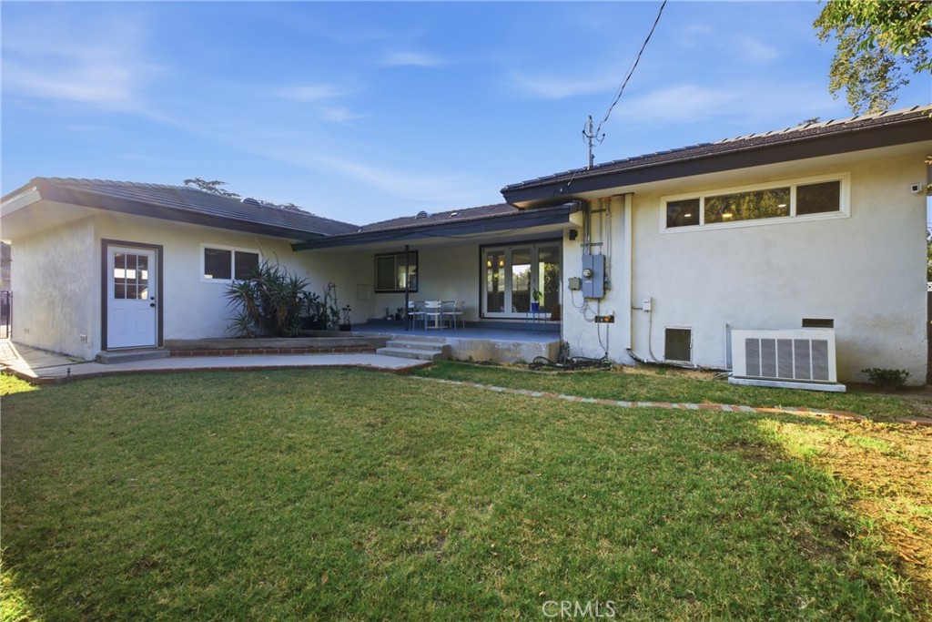 384 Colorado Street Arcadia, CA 91007 - Photo 16 of 51 a front view of house with yard and seating area