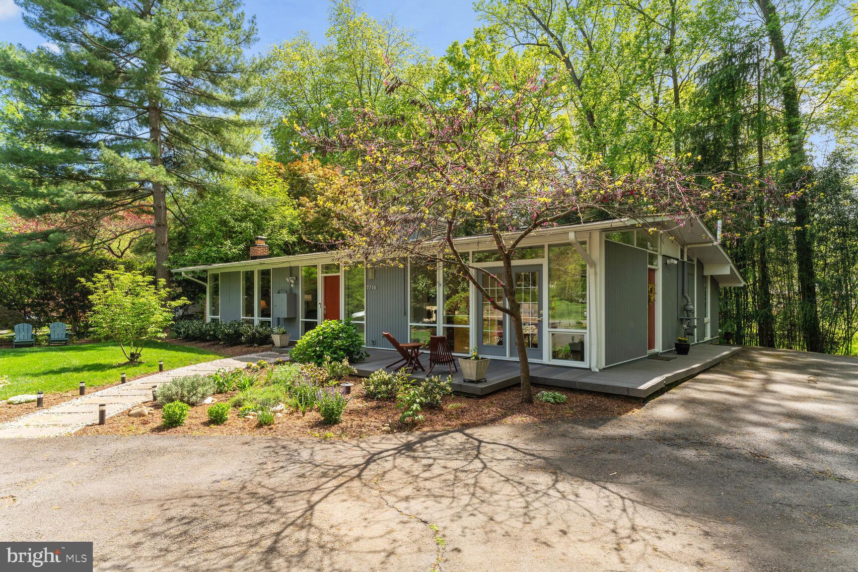 7716 Elba Road Alexandria, VA 22306 - Photo 2 of 29