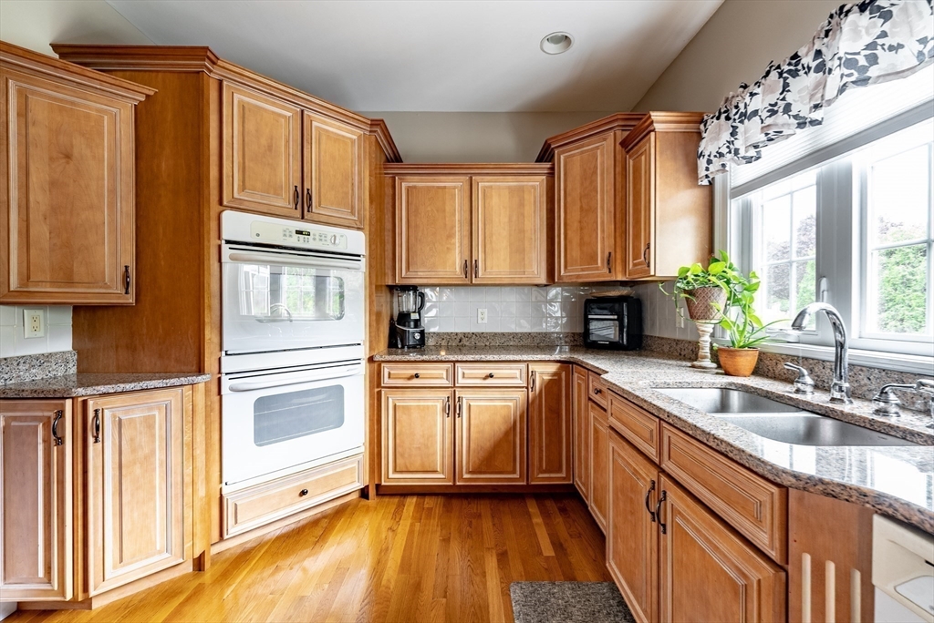 72 Lenny's Way West Springfield, MA 01089 - Photo 7 of 41 Gallery Image 7