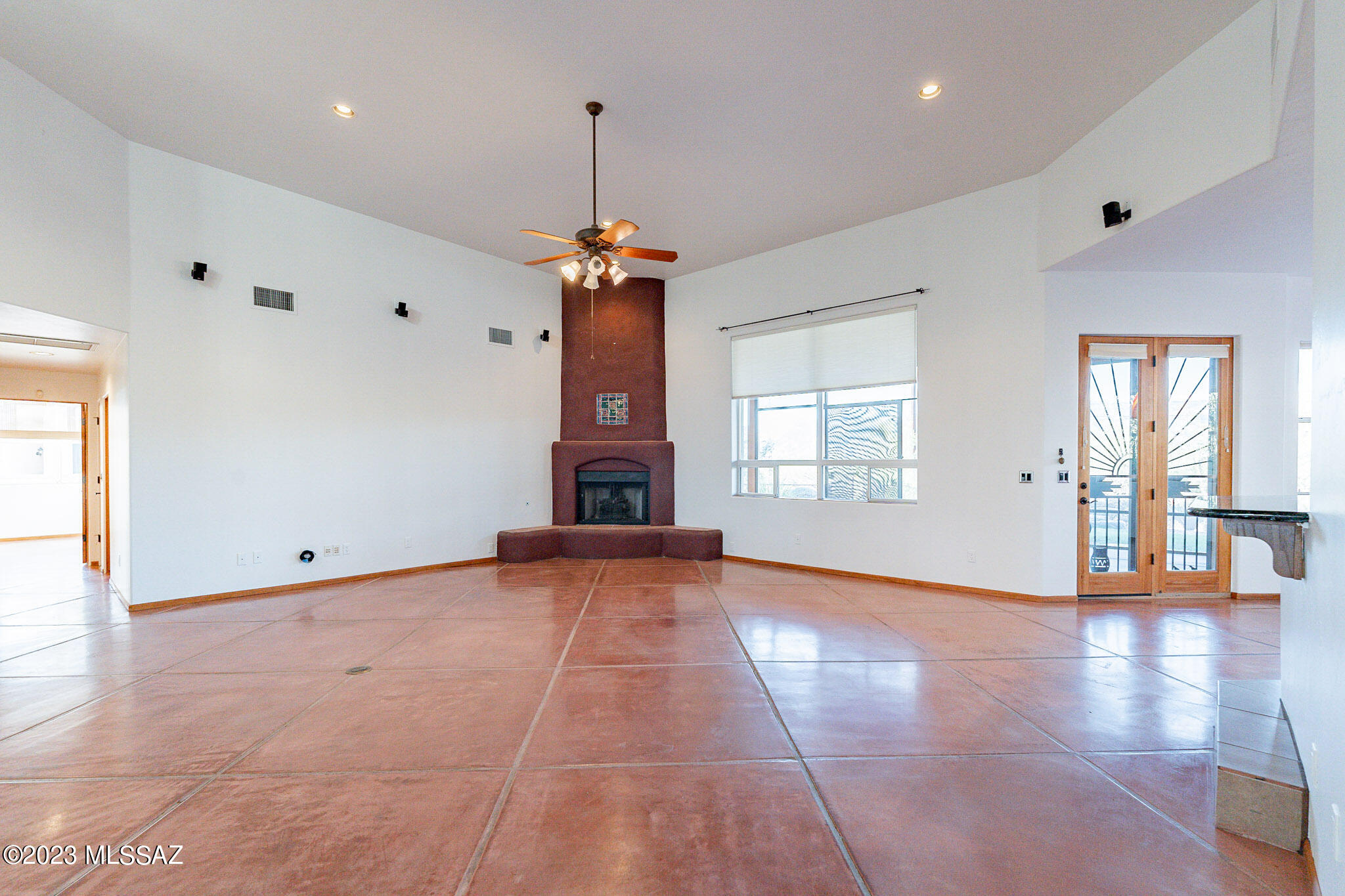 1081 North Arizona Estates Road Tucson, AZ 85748 - Photo 5 of 46 Gallery Image 5