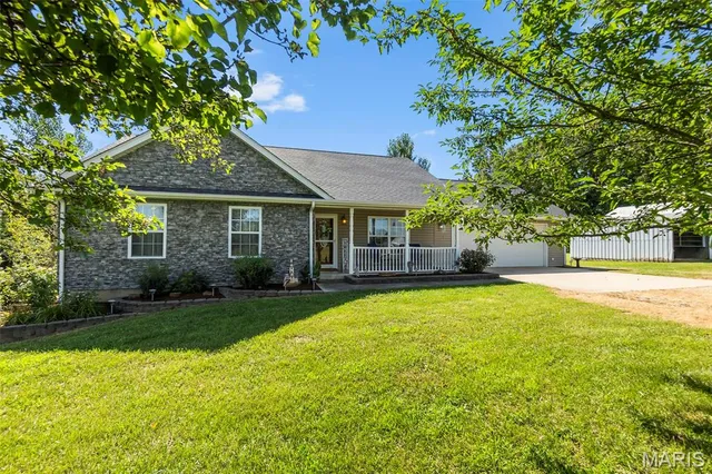 $385,000 | 16815 Augusta Glen, Glenallen, MO 63751