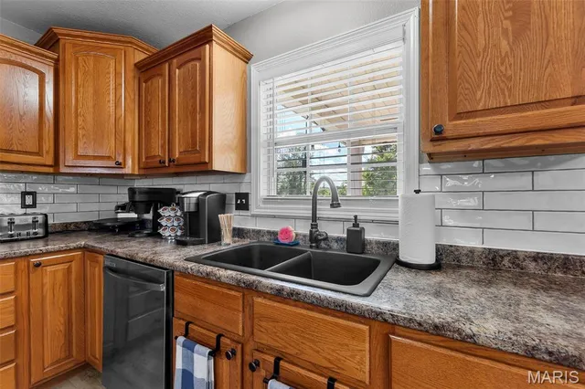 $385,000 | 16815 Augusta Glen, Glenallen, MO 63751