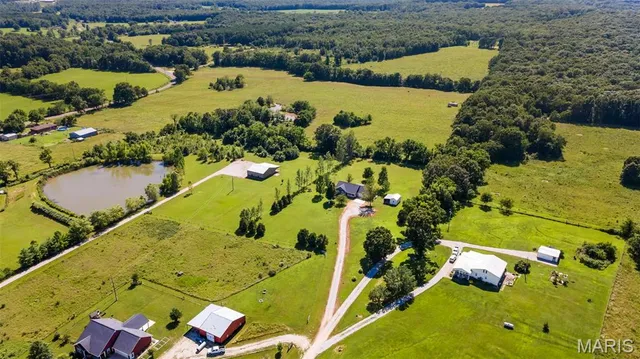 $385,000 | 16815 Augusta Glen, Glenallen, MO 63751