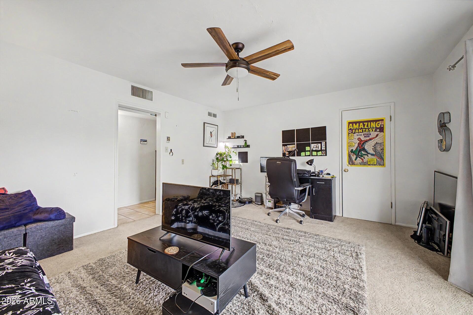 1702 East Griswold Road Phoenix, AZ 85020 - Photo 22 of 38 a living room with furniture