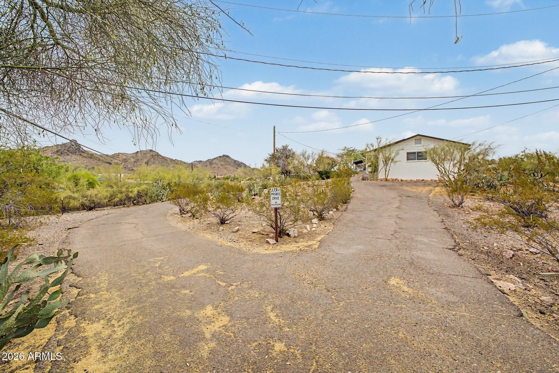 1702 East Griswold Road Phoenix, AZ 85020 - Photo 38 of 38 a view of a mountain