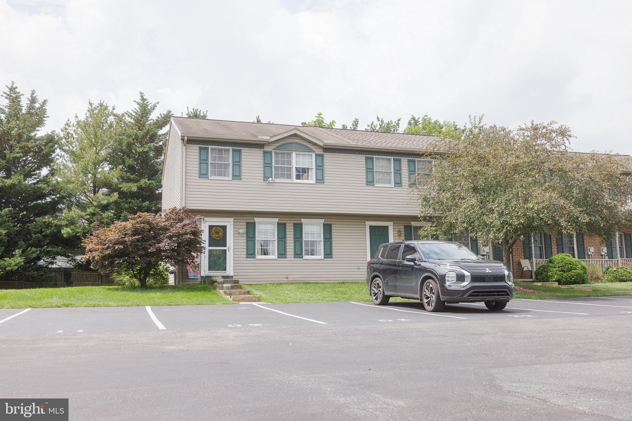 3022 Oak Drive Sinking Spring, PA 19608 - Photo 26 of 28 a house view with a garden space