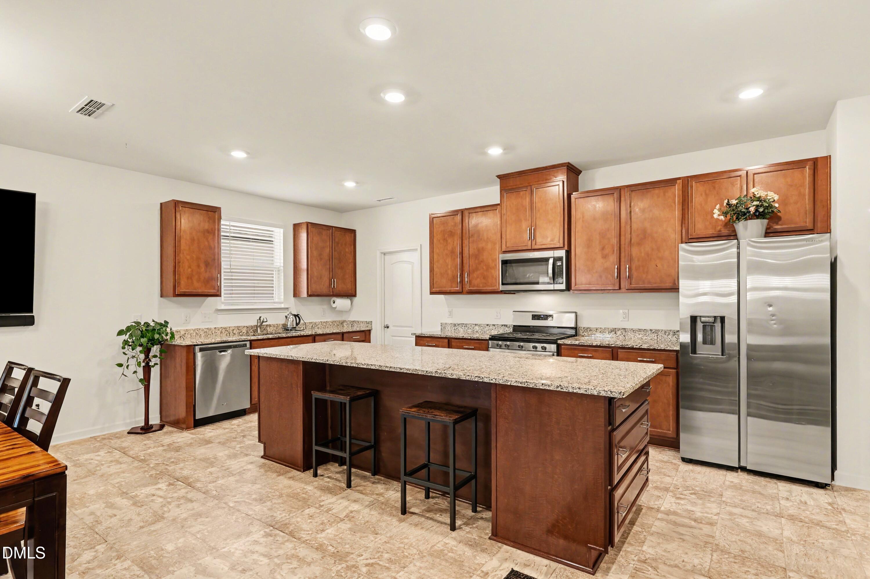 176 Harpers Lndg Road Garner, NC 27529 - Photo 9 of 26 009_file_4200