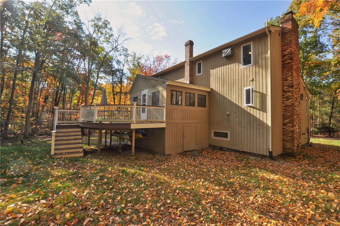 12 Briarwood Road Glocester, RI 02857 - Photo 3 of 19