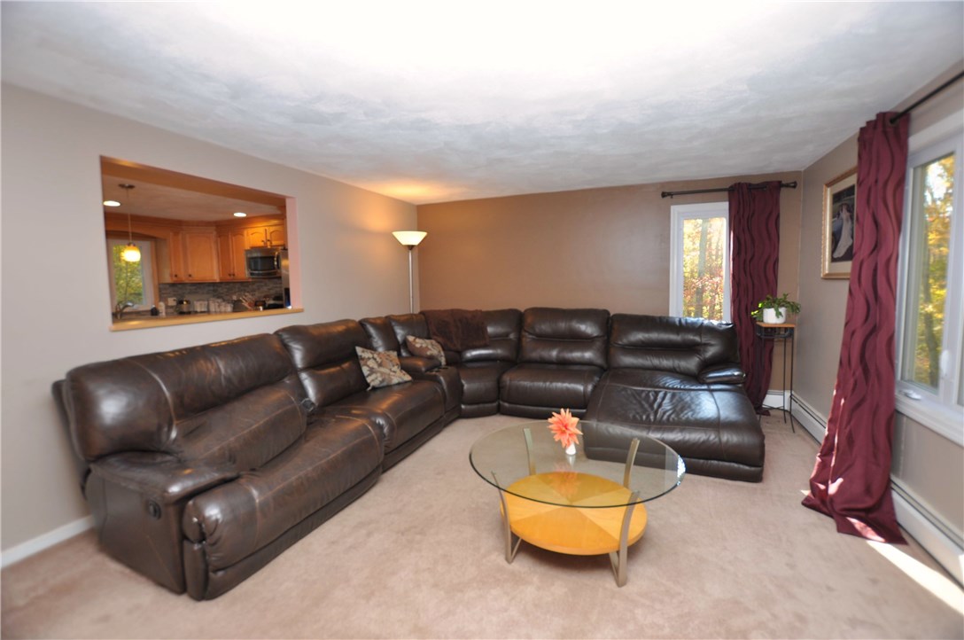 12 Briarwood Road Glocester, RI 02857 - Photo 6 of 19
