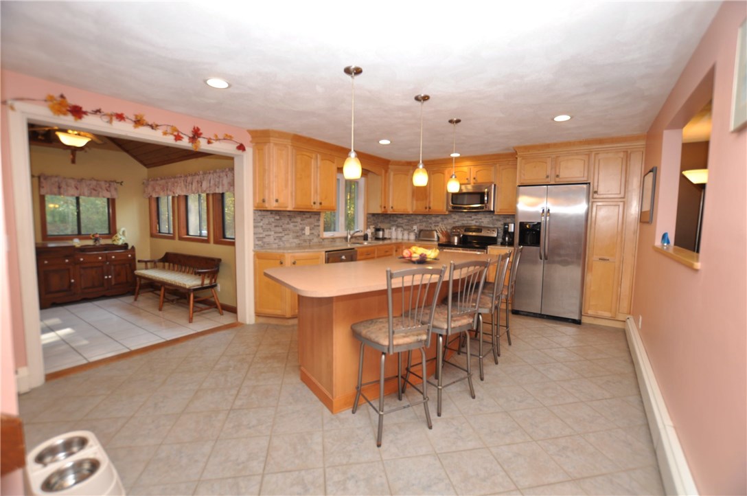 12 Briarwood Road Glocester, RI 02857 - Photo 7 of 19