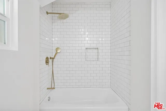 $3,800 | 1455 East Elizabeth Street, Pasadena, CA 91104