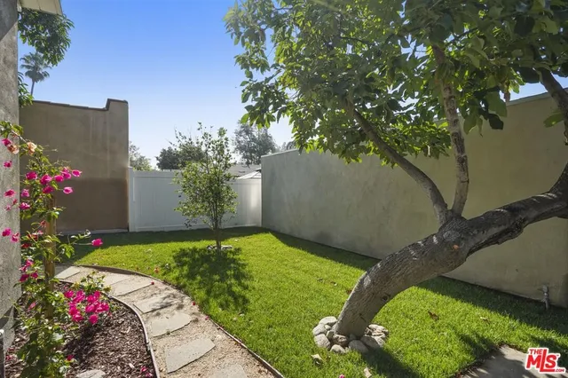 $3,800 | 1455 East Elizabeth Street, Pasadena, CA 91104