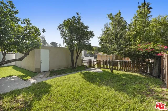 $3,800 | 1455 East Elizabeth Street, Pasadena, CA 91104