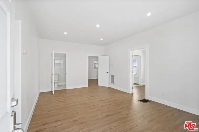 $3,800 | 1455 East Elizabeth Street, Pasadena, CA 91104