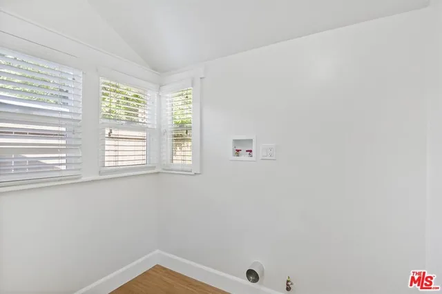 $3,800 | 1455 East Elizabeth Street, Pasadena, CA 91104