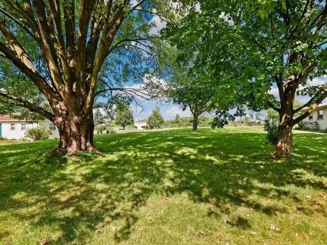 $79,000 | 440 Woodlyn Drive, Aurora, IL 60505